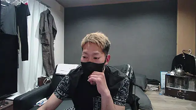 Snapshot of ryuaaaaa chatting on March 17, 2:09 pm ryuaaaaa online show from March 17, 2:09 pm