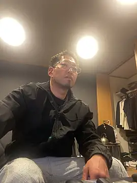 Snapshot of ryuaaaaa chatting on March 18, 9:34 am ryuaaaaa online show from March 18, 9:34 am