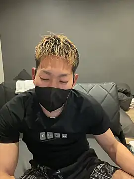 Snapshot of ryuaaaaa chatting on March 21, 1:37 pm ryuaaaaa online show from March 21, 1:37 pm