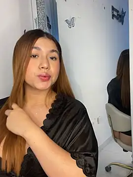 Snapshot of scarleth_marquezz chatting on March 2, 1:19 am scarleth marquezz online show from March 2, 1:19 am