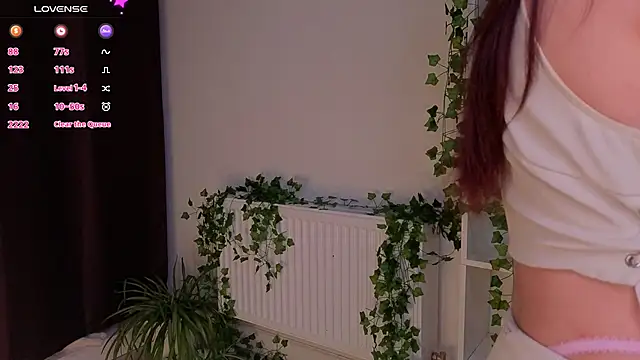 Snapshot of Viksinite chatting on March 23, 11:42 pm Viksinite online show from March 23, 11:42 pm