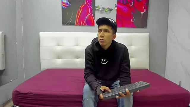 ahsly78Bryan online show from July 16, 8:04 pm