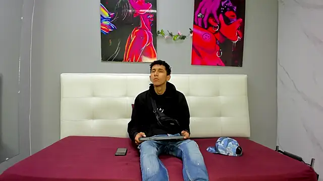 ahsly78Bryan online show from July 27, 9:44 pm