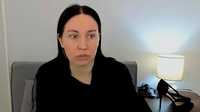 Snapshot of MiaFair chatting on March 17, 4:21 pm MiaFair online show from March 17, 4:21 pm