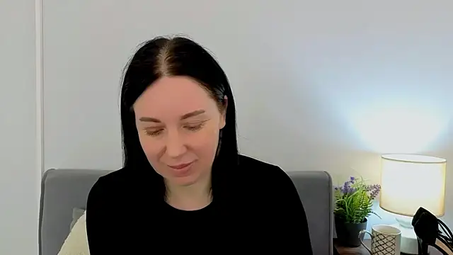 Snapshot of MiaFair chatting on March 27, 4:18 pm MiaFair online show from March 27, 4:18 pm