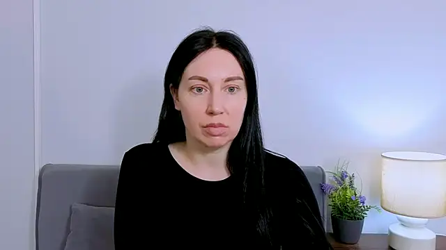 Snapshot of MiaFair chatting on March 30, 3:13 pm MiaFair online show from March 30, 3:13 pm