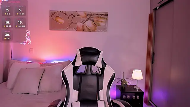 meganlake online show from March 24, 12:32 pm