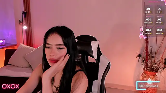 meganlake online show from April 5, 12:46 pm