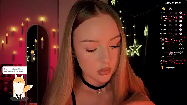 Snapshot of Nestyzz chatting on February 19, 7:32 pm Nestyzz online show from February 19, 7:32 pm