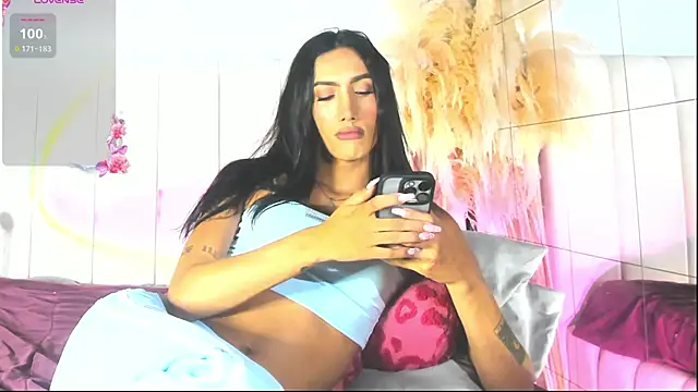 Snapshot of VelvetEstefa chatting on March 24, 11:54 pm VelvetEstefa online show from March 24, 11:54 pm