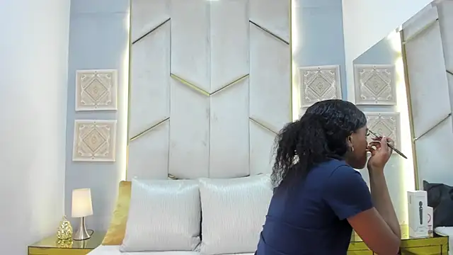 Snapshot of KarinaaCoxx chatting on March 28, 12:16 pm KarinaaCoxx online show from March 28, 12:16 pm