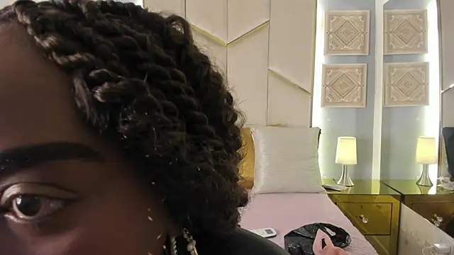 KarinaaCoxx online show from May 30, 11:51 am