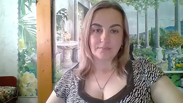 Snapshot of Rinayaii chatting on March 26, 10:21 am Rinayaii online show from March 26, 10:21 am