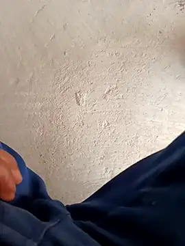 Snapshot of negopreto_ chatting on March 7, 2:14 pm negopreto online show from March 7, 2:14 pm