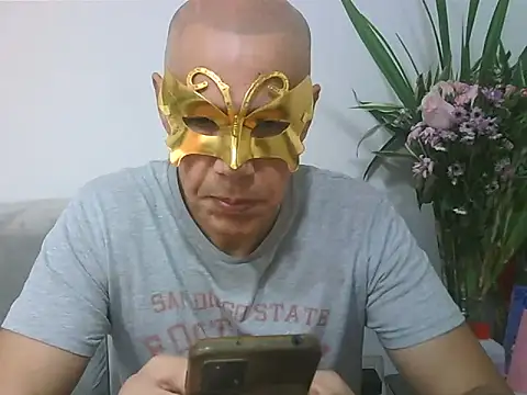 Snapshot of MisterX-47 chatting on June 16, 3:03 pm MisterX-47 online show from June 16, 3:03 pm