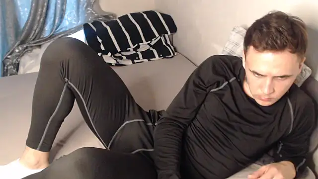 Snapshot of Denis_sport chatting on March 15, 2:34 pm Denis sport online show from March 15, 2:34 pm