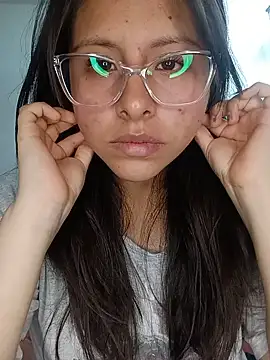 Rosyshadow online show from June 12, 7:46 pm