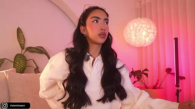 Kali-hill online show from March 15, 7:25 am