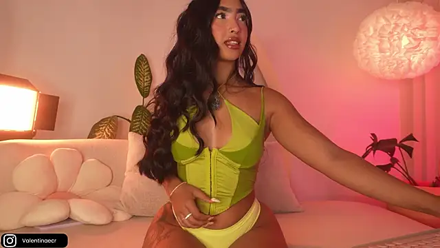 Kali-hill online show from April 5, 8:33 am