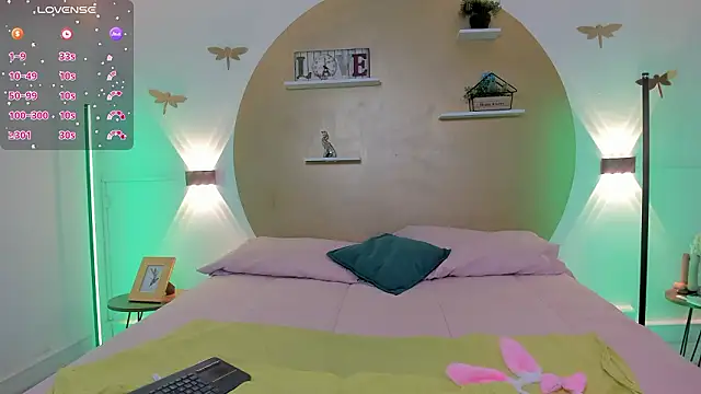 Atenea Vice online show from March 26, 7:19 pm