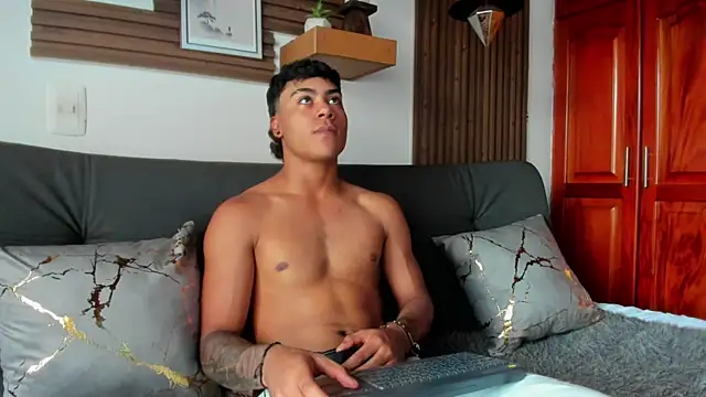 Snapshot of Jeremy_wallker chatting on March 25, 8:15 pm Jeremy wallker online show from March 25, 8:15 pm