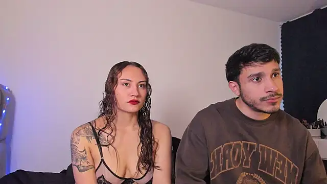 alphaandmuse online show from August 3, 11:08 pm