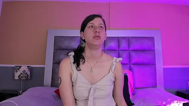 Snapshot of LunaDamasco chatting on March 27, 7:13 pm LunaDamasco online show from March 27, 7:13 pm