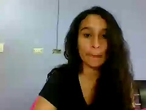 scarlettscottx  online show from April 25, 8:06 pm