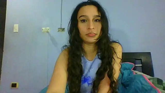 scarlettscottx  online show from May 12, 1:14 am