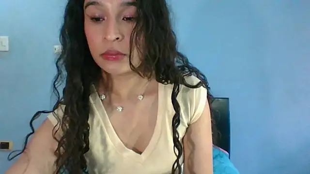 scarlettscottx  online show from May 25, 9:21 pm