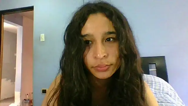 scarlettscottx  online show from June 29, 7:36 pm