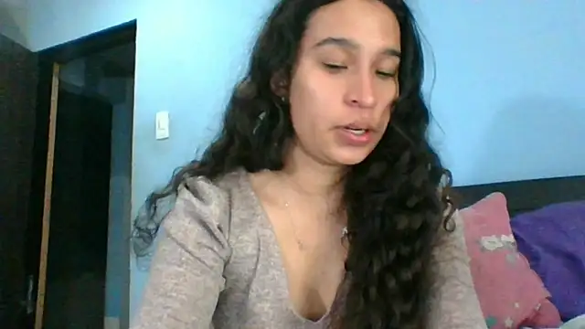scarlettscottx  online show from July 6, 1:57 am