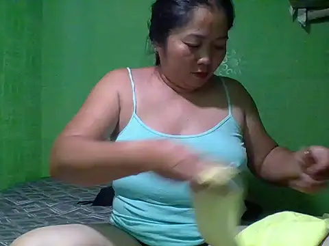 Snapshot of sweetanne19 chatting on February 28, 1:01 pm sweetanne19 online show from February 28, 1:01 pm