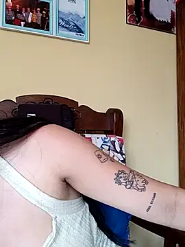 Snapshot of sara_cute_so chatting on May 7, 4:01 pm sara cute so online show from May 7, 4:01 pm
