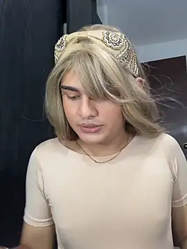 Emma Paez online show from March 30, 1:39 am