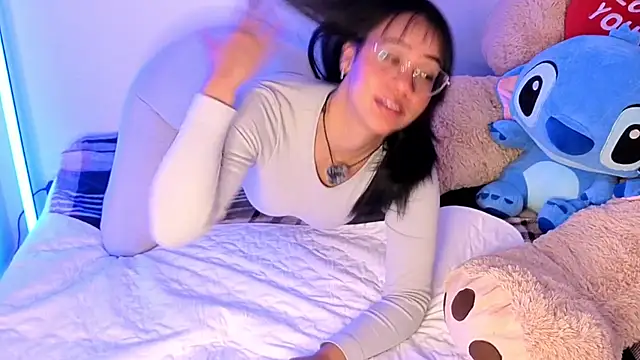 AriaKyle online show from April 14, 2:39 am