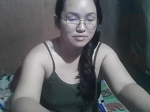 wildchinita00 online show from March 10, 11:21 pm