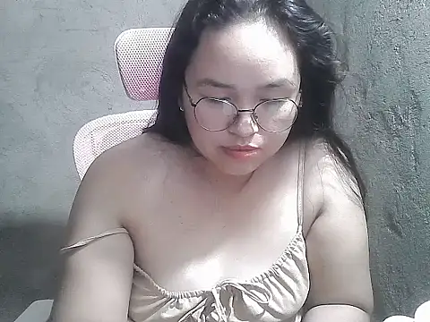 wildchinita00 online show from June 10, 12:22 am