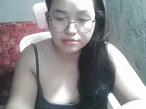 wildchinita00 online show from June 12, 9:46 pm