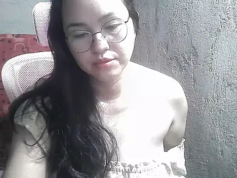 wildchinita00 online show from June 14, 7:38 pm