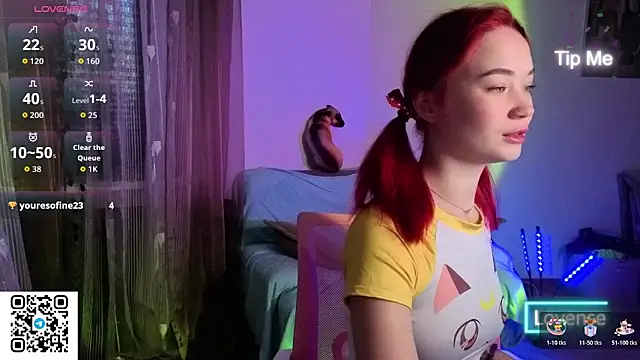 Snapshot of WendyCandy18 chatting on February 26, 3:27 am WendyCandy18 online show from February 26, 3:27 am