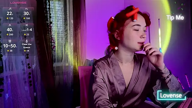 Snapshot of WendyCandy18 chatting on March 7, 3:25 am WendyCandy18 online show from March 7, 3:25 am