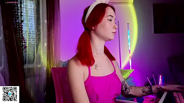 Snapshot of WendyCandy18 chatting on March 11, 4:29 am WendyCandy18 online show from March 11, 4:29 am