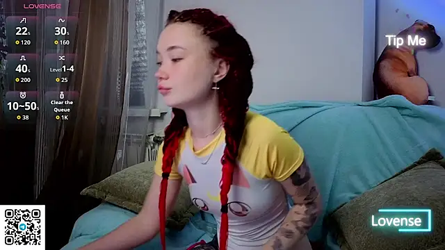 WendyCandy18 online show from June 24, 3:49 am