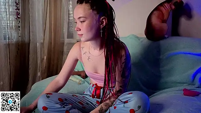 WendyCandy18 online show from June 29, 5:03 am