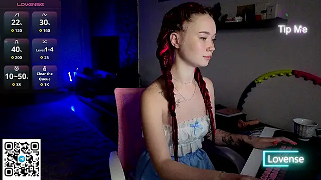 WendyCandy18 online show from July 16, 3:12 am