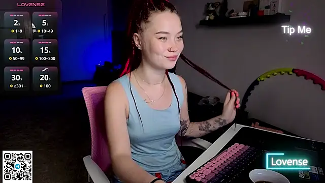 WendyCandy18 online show from July 17, 2:40 am