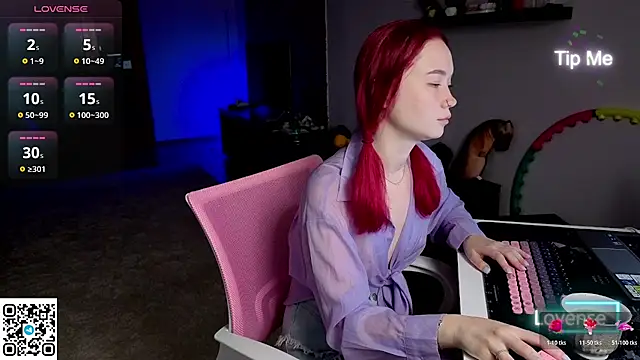 WendyCandy18 online show from July 31, 3:06 am