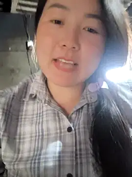 MayEva ly online show from March 3, 3:23 am