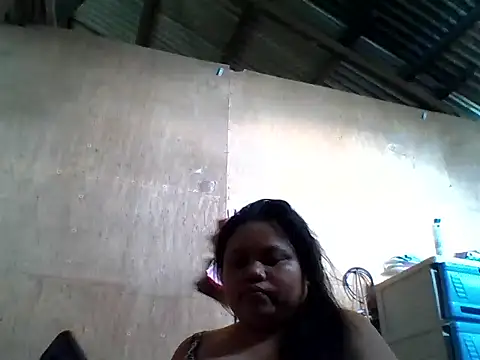 Snapshot of sweetlyn31 chatting on May 1, 12:48 am sweetlyn31 online show from May 1, 12:48 am